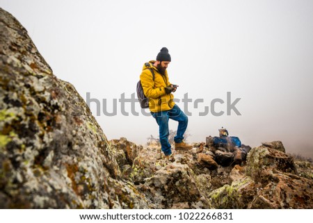 living conditions of man in mountain