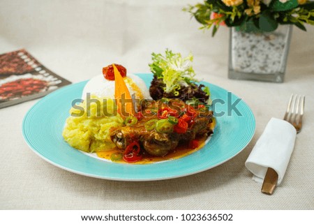 Curry chicken rice