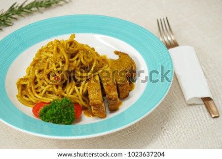 Curry chicken pasta