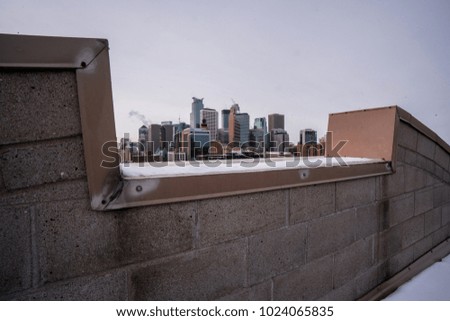 Minneapolis in background