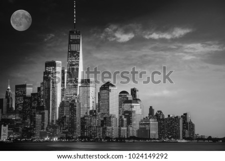 amazing view of the Lower Manhattan Financial District