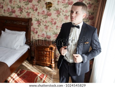 groom dress shirt on the morning of the wedding day