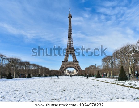 Eiffel Tower in winter and snow