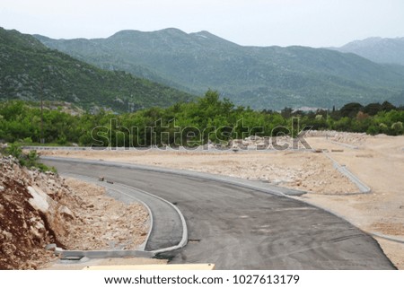 The road under construction