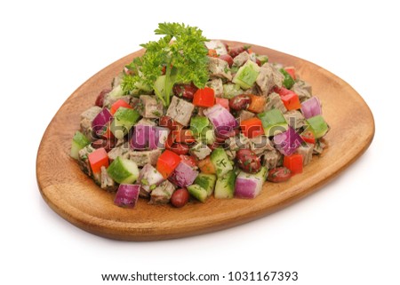 Beef salad with beans