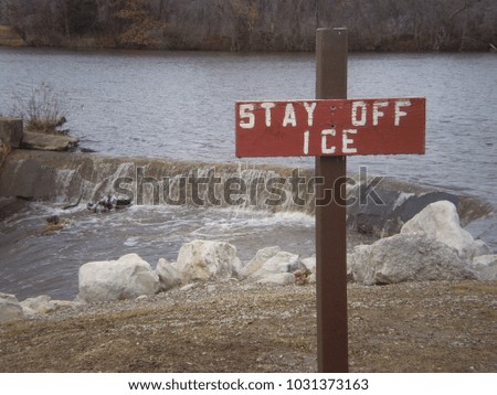 Winter safety sign