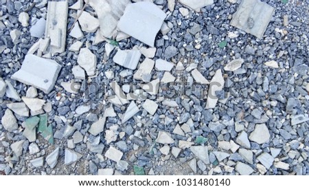 Scrap stone material from the construction of gravel.