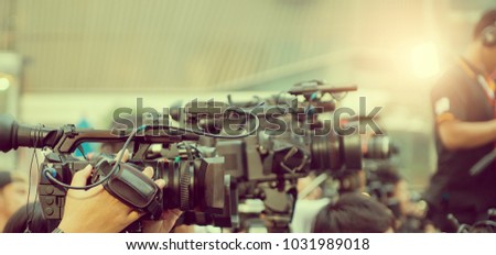 videographer close up , cameraman , movie, digital video
