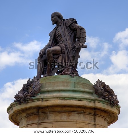 Statue of William Shakespeare, Stratford upon Avon, Warwickshire, England Royalty-Free Stock Photo #103208936
