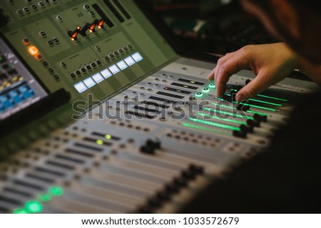 professional digital audio mixer