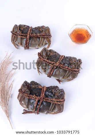 Fresh Yangcheng Lake hairy crabs