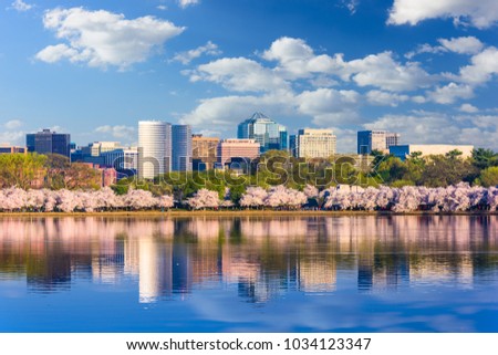 Washington DC, USA in spring season at the Tidal Basin with the Rossyln business district skyline in the background.