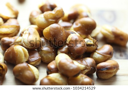  Anchor beans / Japanese snacks "Ikari beans" are fried broad beans