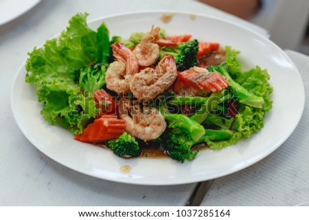 Thai healthy food stir-fried broccoli with shrimp.