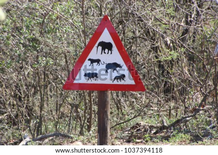 wild animal caution sign