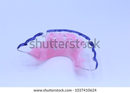 retainer in dental orthodontics