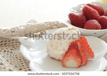 Sliced Japanese strawberry and ice cream