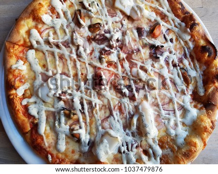 Seafood Italian Pizza 