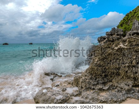 Bermuda Waves Crashing