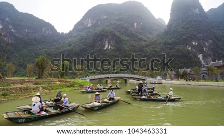 Sampan Boat trip at Trang An River, Ninh Binh, Vietnam