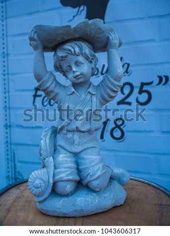 Decorative Boy Sculpture Vintage Wedding Sculpture
