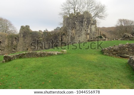 Okehampton castle ruins, Okehampton, Devon, England