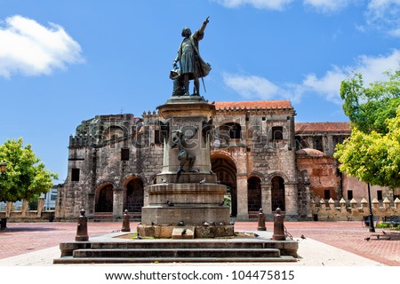 Columbus Statue and Cathedral, Parque Colon, Santo Domingo, Caribbean Royalty-Free Stock Photo #104475815