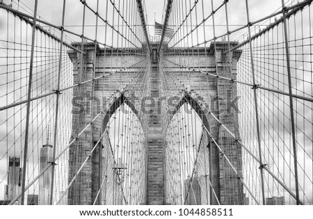 Black and white picture of the Brooklyn Bridge, New York City, USA.