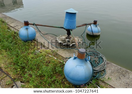 the Aerator on aquaculture pond for increase oxygen dissolve in water