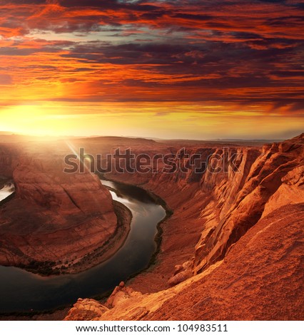 Horse Shoe Bend at sunset Royalty-Free Stock Photo #104983511