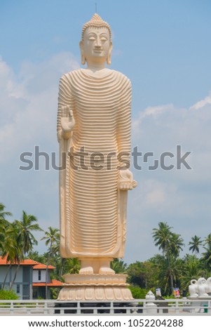 Peraliya Buddha Statue in Hikkaduwa 
