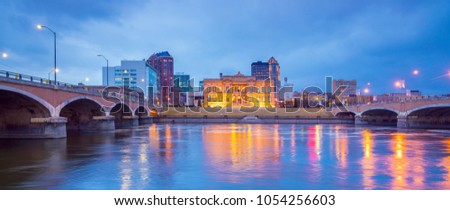 Des Moines Iowa skyline in USA (United States)