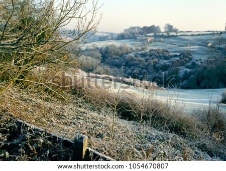 England, Glos, Cotswolds, Heavy frost valley Chalford