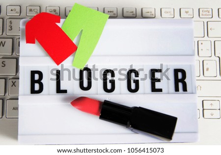 LIghtbox with the word blogger