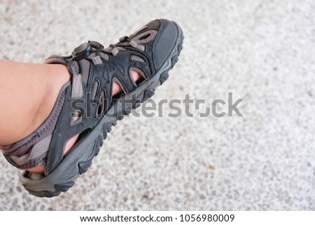 Hiking shoes or Mountain Trekking Shoes 