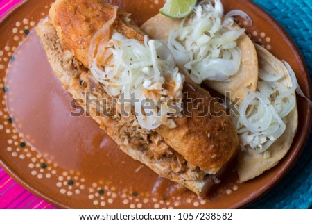 Traditional mexican food: "torta ahogada"