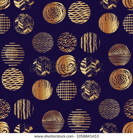 Beautiful luxury seamless pattern with golden elements. Chinese, japanese , asian motifs.  Perfect for site backgrounds, wrapping paper and fabric design. Vector  illustration.