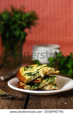 Egg omelet with spinach

