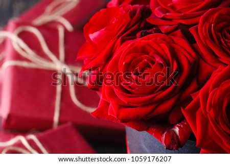 Big beautiful bouquet of red roses