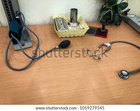 Heart meter and medical tools on space table background, image picture