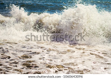 Strength and power of the sea waves