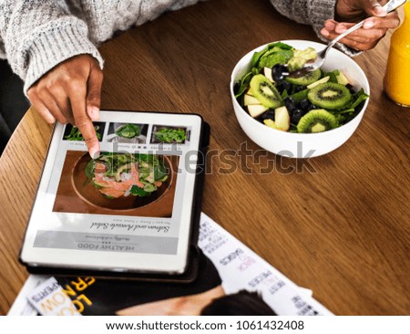 Woman looking for healthy food online