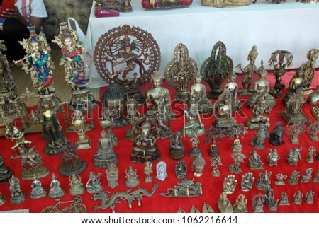 Sculptures and figurines of Buddhist and Tibetan gods