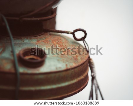 Old lamp and rust