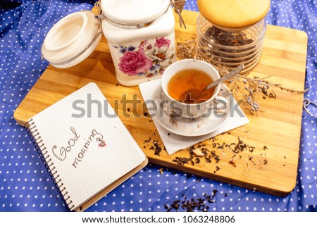 Good morning, the concept of tea, tea, sugar, flowers, boards, n