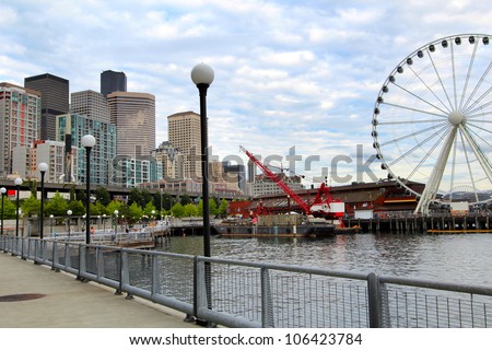 Seattle waterfront with Seattle Great Wheel