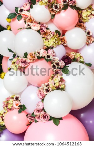 Photo of set from balls and flowers