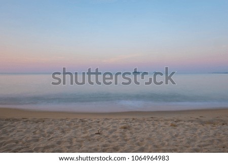 Colorful beach at low speed shutter