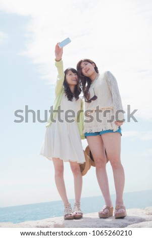 Japanese girls to a commemorative shooting
