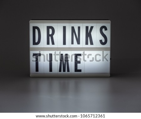 'DRINKS TIME' in retro lightbox